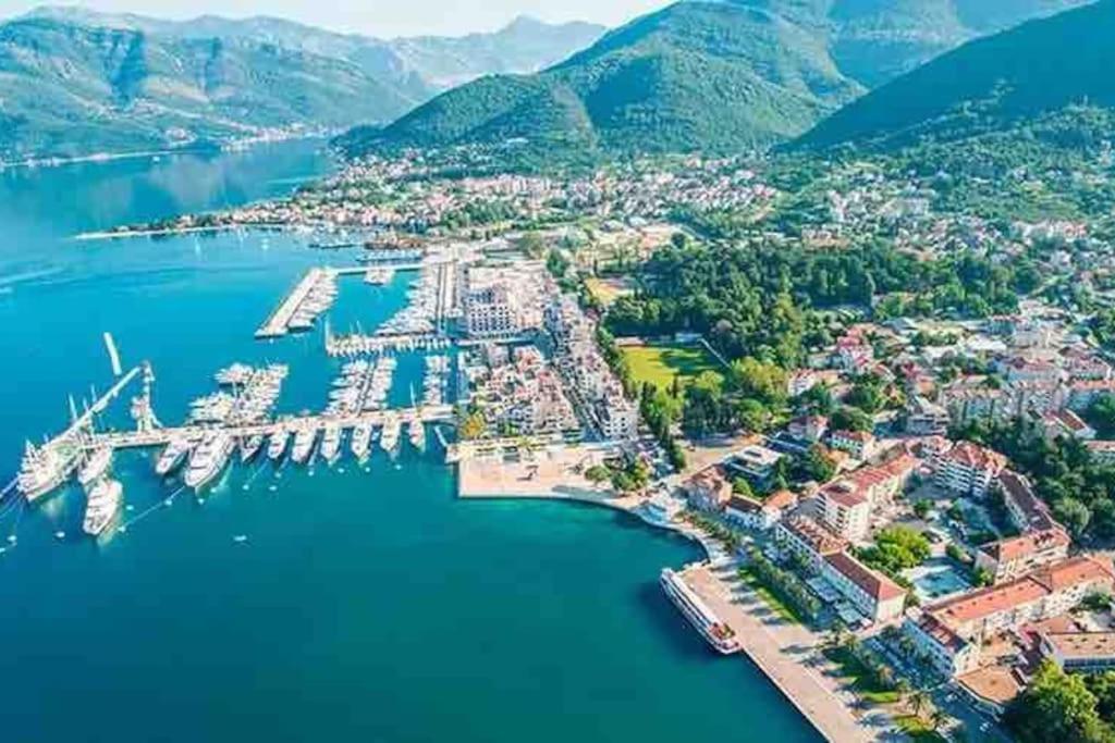Apartman A&M Tivat Extérieur photo