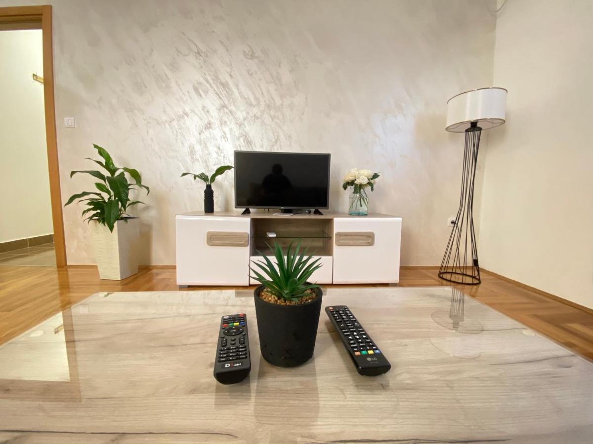 Apartman A&M Tivat Extérieur photo